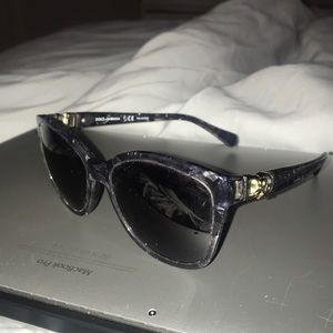 dolce & gabbana polarized sunglasses